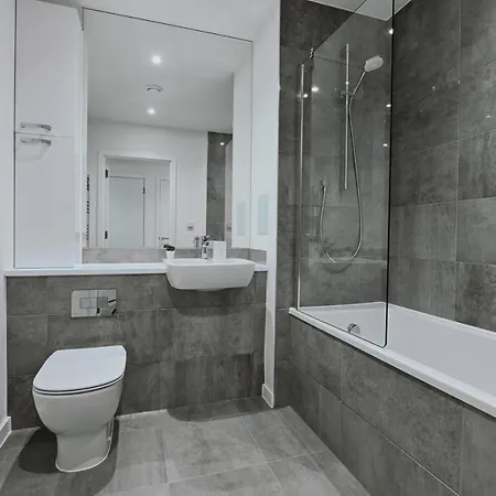 Khayat Homes - The Curve - One Bed Лондон Экстерьер фото